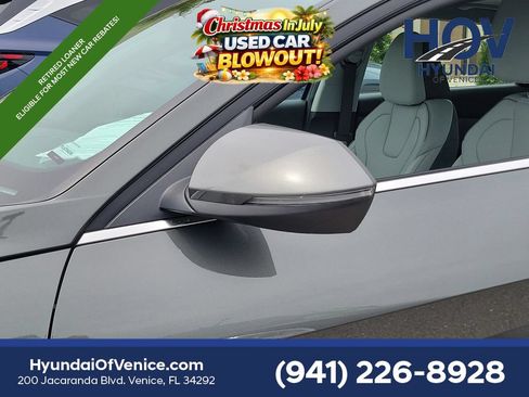 Certified 2026 Hyundai Elantra Limited FWD image 8