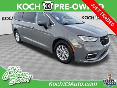 Used 2023 Chrysler Pacifica Touring-L