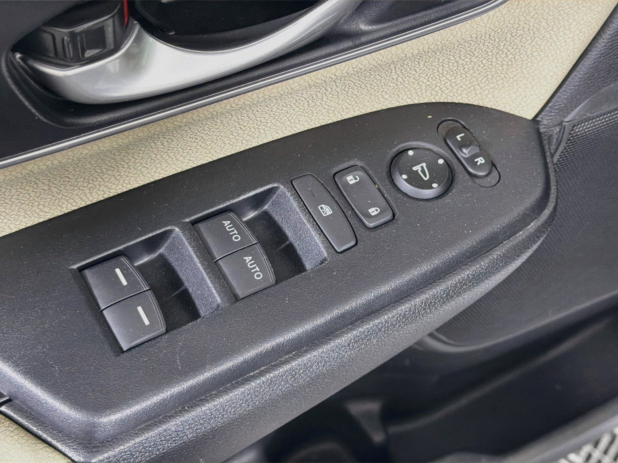Used 2021 Honda CR-V EX image 15