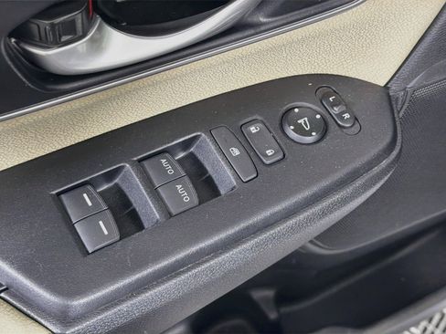 Used 2021 Honda CR-V EX image 15
