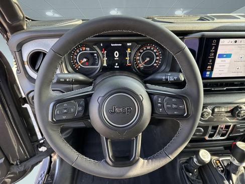 New 2025 Jeep Gladiator Sport image 25