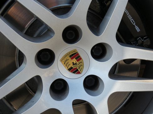 Used 2018 Porsche Macan Sport Edition image 20