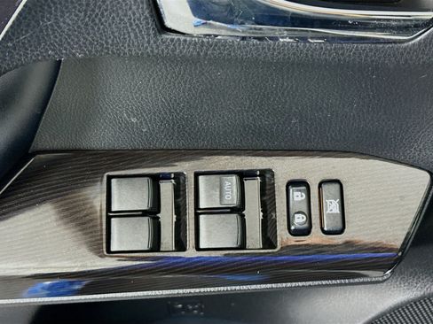 Used 2018 Toyota RAV4 SE w/ Advanced Technology Package AWD/4WD image 24