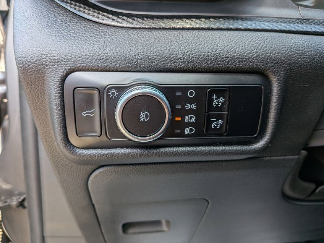Used 2023 Ford Explorer ST-Line AWD/4WD image 16