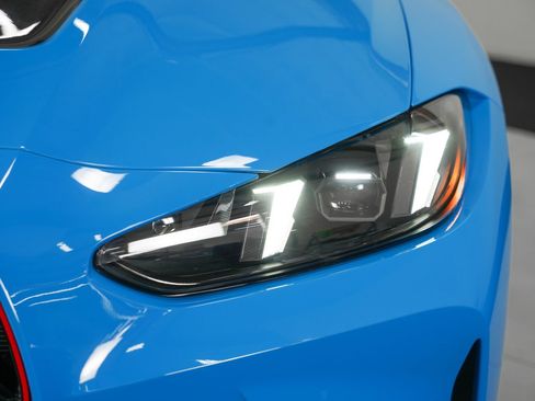 Used 2025 BMW M4 CS AWD/4WD image 13