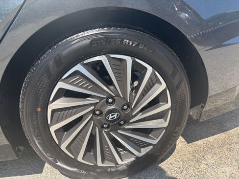 Used 2025 Hyundai Sonata SEL FWD image 24