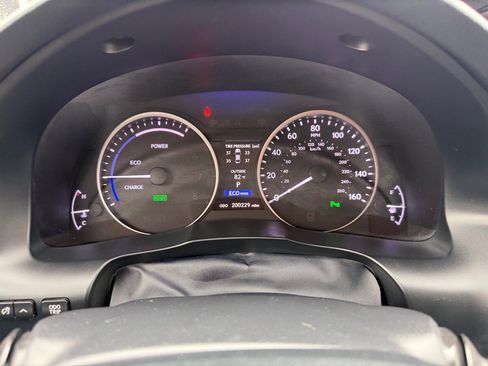 Used 2013 Lexus ES 300h w/ Luxury Pkg image 28