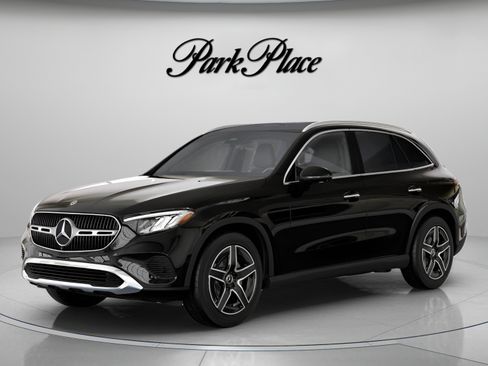 Used 2026 Mercedes-Benz GLC 300 4MATIC image 1