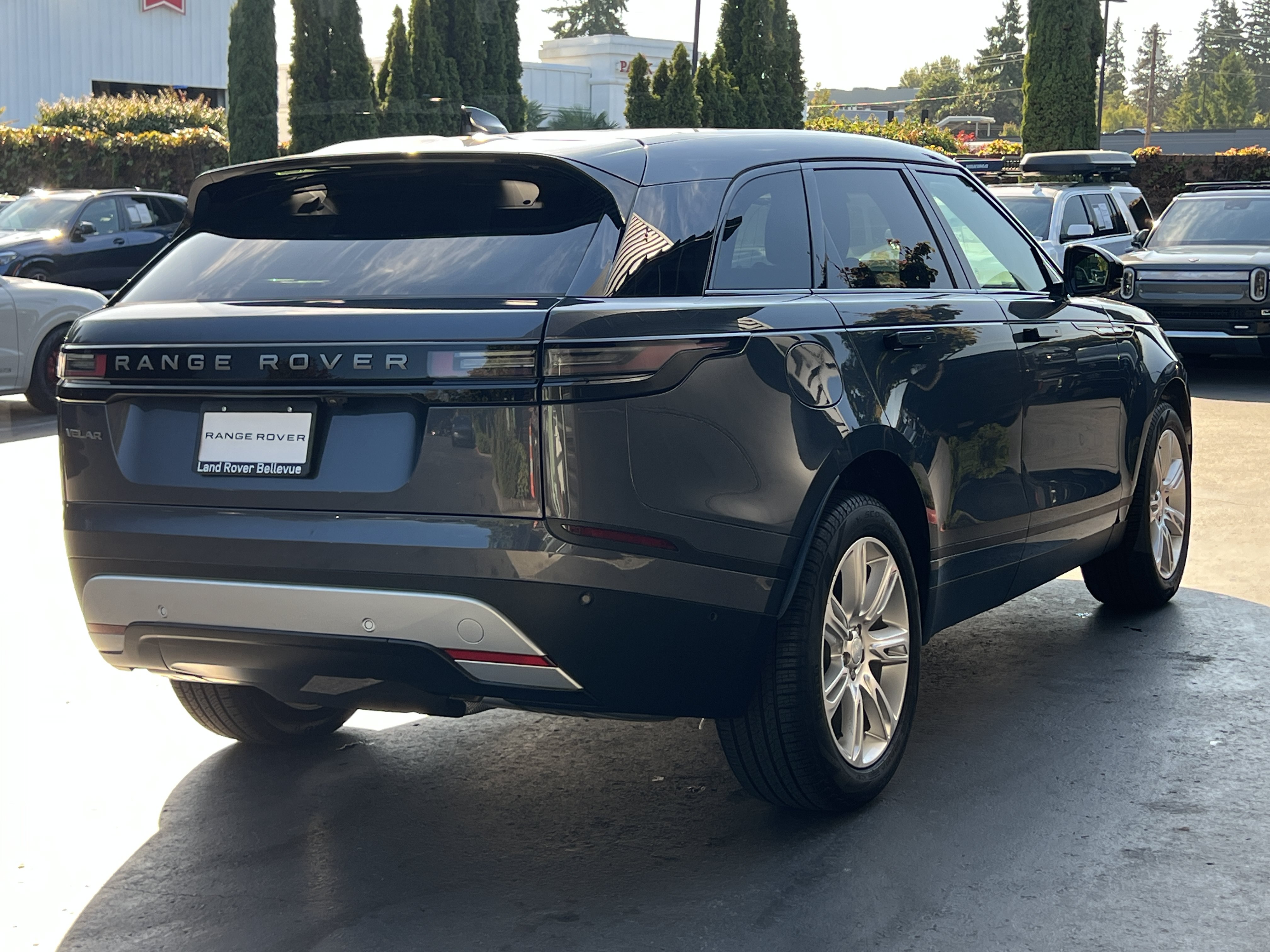 New 2025 Land Rover Range Rover Velar S AWD/4WD image 8