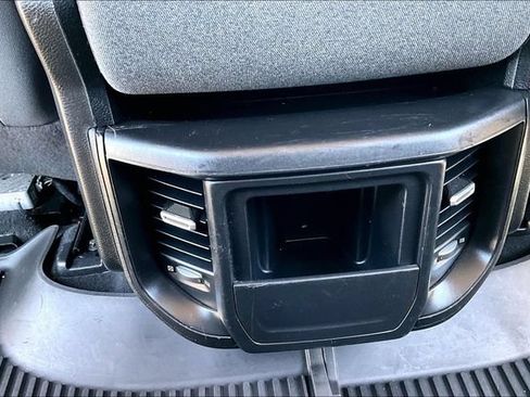 Used 2019 RAM 1500 Big Horn AWD/4WD image 11