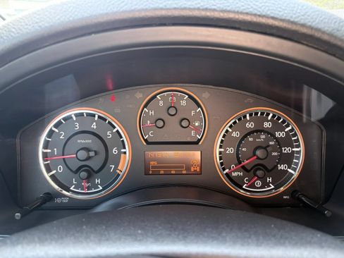 Used 2015 Nissan Armada SL w/ Moonroof Package AWD/4WD image 27