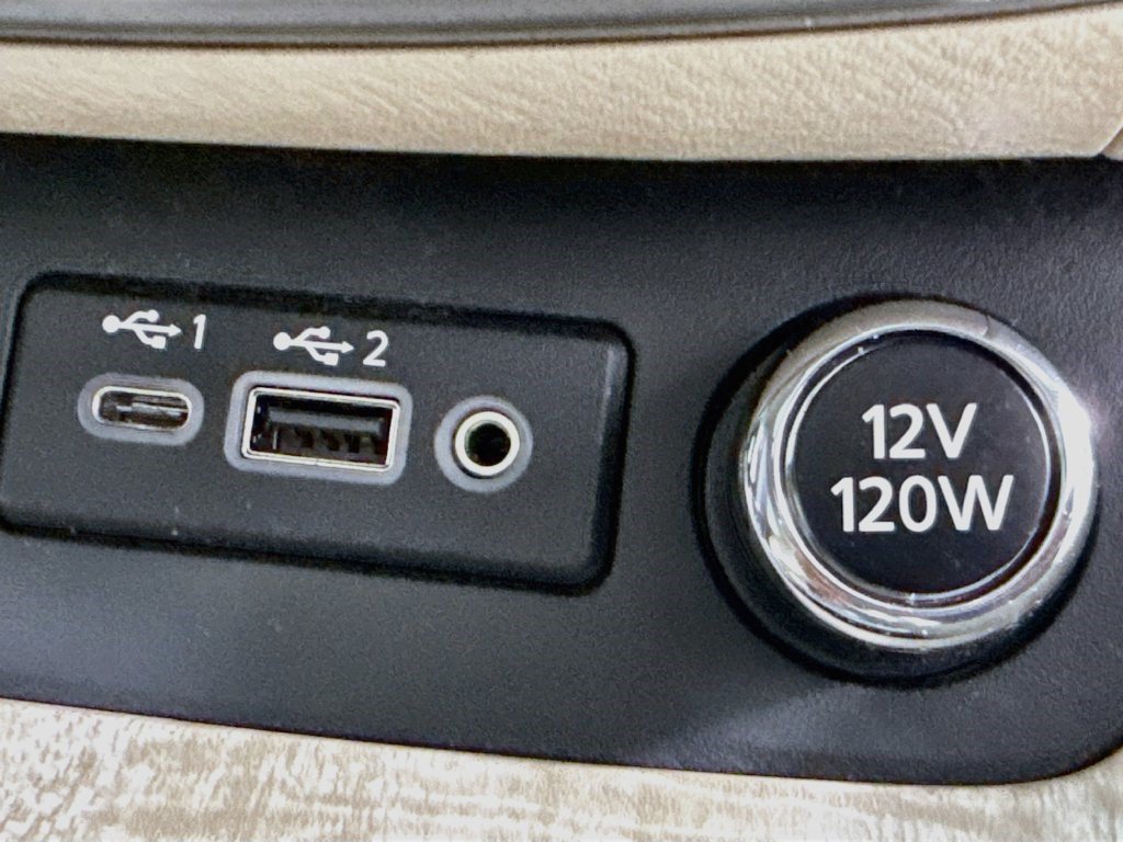 Used 2020 Nissan Murano SL w/ Moonroof Package FWD image 43