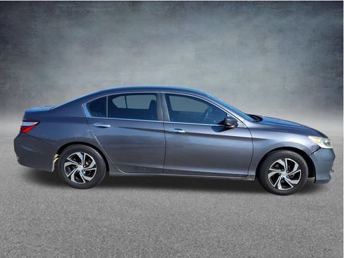 Used 2017 Honda Accord LX image 5
