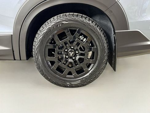 New 2026 Mitsubishi Outlander Trail Edition image 32