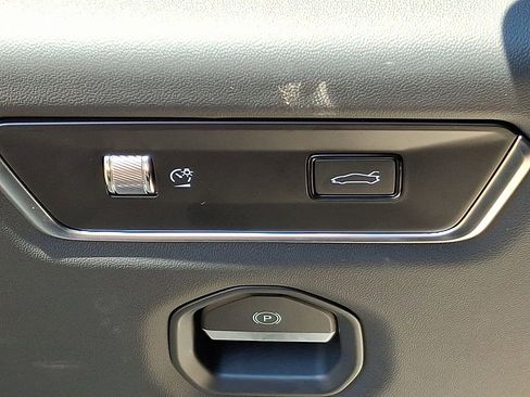 Used 2025 Lotus Emira image 25