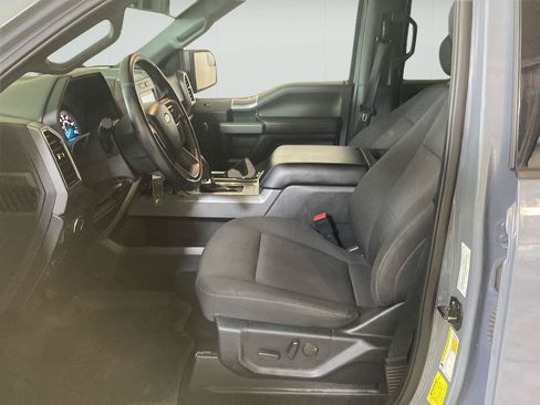 Used 2019 Ford F150 XLT w/ Equipment Group 302A Luxury AWD/4WD image 17