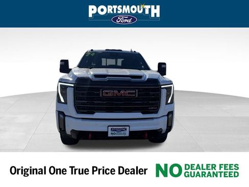 Used 2024 GMC Sierra 2500 AT4 w/ AT4 Premium Plus Package image 9