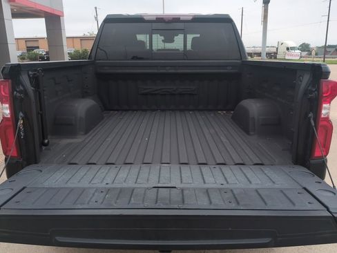 Used 2024 Chevrolet Silverado 1500 ZR2 w/ Technology Package AWD/4WD image 21