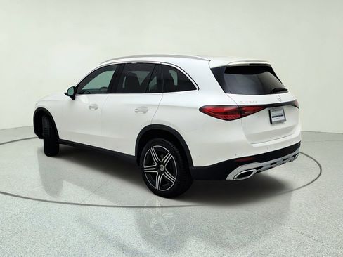 Used 2026 Mercedes-Benz GLC 300 image 12