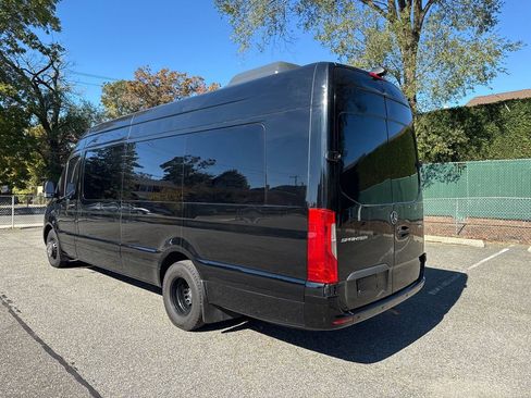 Used 2021 Mercedes-Benz Sprinter 3500 image 5