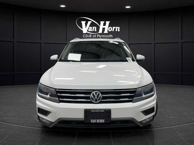 Used 2021 Volkswagen Tiguan SEL AWD/4WD image 2