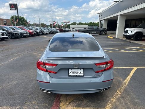 Used 2021 Honda Accord Sport image 2