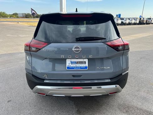 Used 2023 Nissan Rogue Platinum w/ Platinum Premium Package FWD image 4