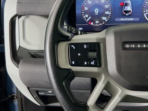 Used 2022 Land Rover Defender 110 S image 10