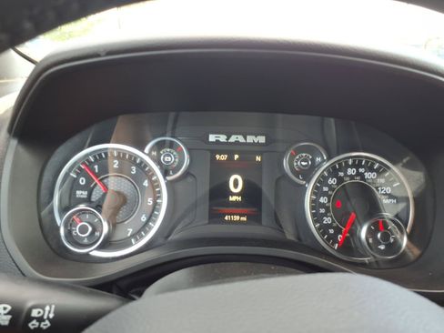 Used 2024 RAM 1500 Big Horn AWD/4WD image 17