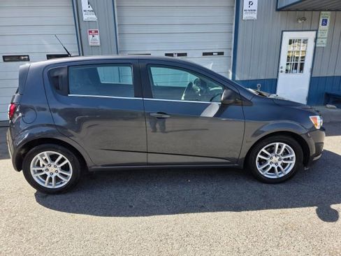 Used 2012 Chevrolet Sonic LT image 4
