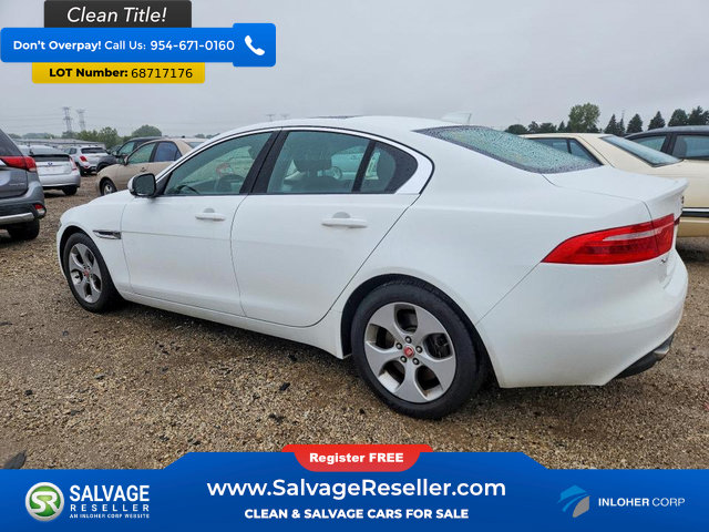 Used 2018 Jaguar XE RWD image 3