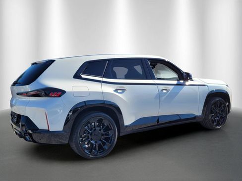 New 2026 BMW XM Label Red image 7