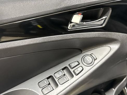 Used 2014 Hyundai Sonata SE FWD image 20