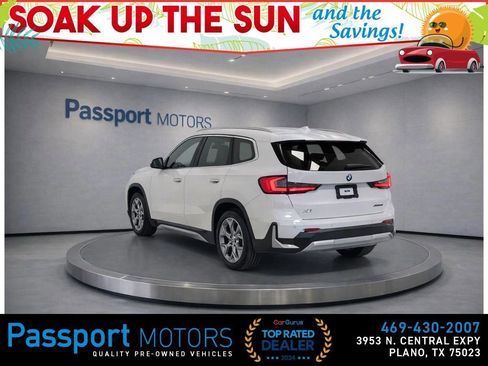 Used 2024 BMW X1 xDrive28i AWD/4WD image 3
