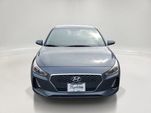 Used 2018 Hyundai Elantra GT FWD image 2