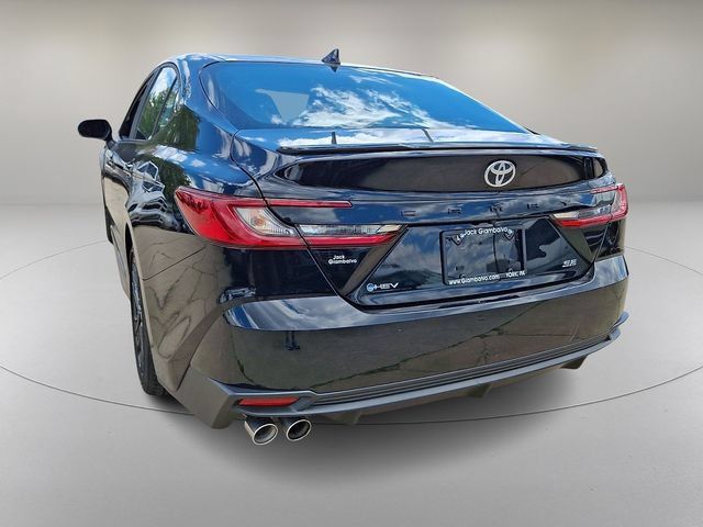 Used 2025 Toyota Camry SE FWD image 8