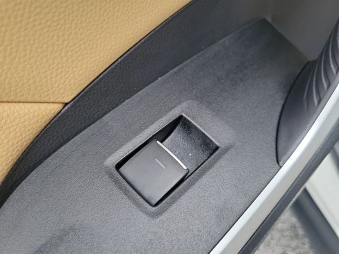 Used 2025 Toyota RAV4 XLE image 14