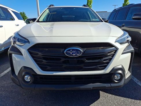 Used 2025 Subaru Outback Onyx Edition AWD/4WD image 2