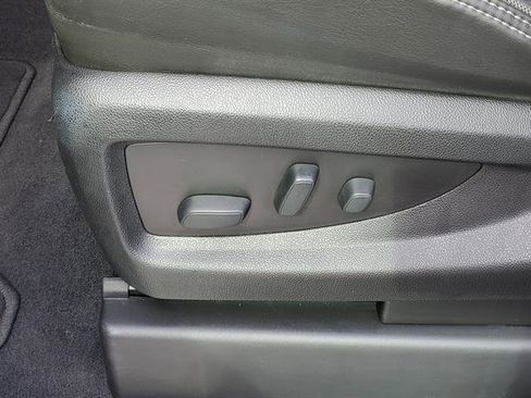 Used 2020 GMC Yukon Denali w/ Denali Premium Package image 42