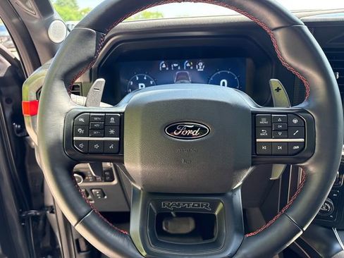 Used 2025 Ford F150 Raptor AWD/4WD image 33
