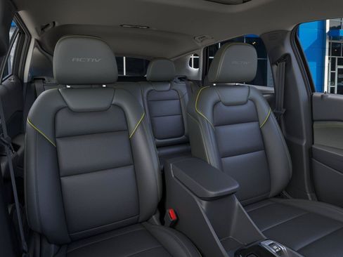 New 2026 Chevrolet Trax ACTIV w/ Sunroof Package FWD image 16