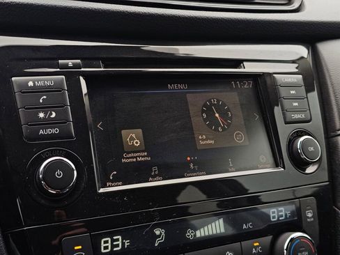 Used 2019 Nissan Rogue SV image 21