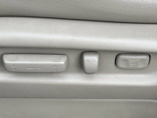 Used 2015 Honda Odyssey Touring Elite image 10