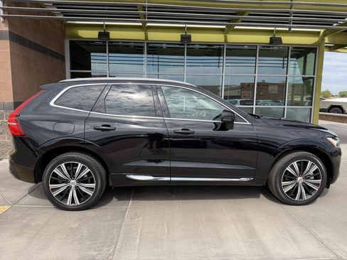 Used 2022 Volvo XC60 T8 Inscription w/ Advanced Package AWD/4WD image 9