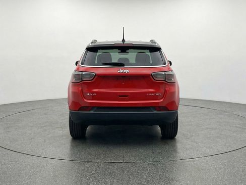 Used 2025 Jeep Compass Trailhawk AWD/4WD image 7