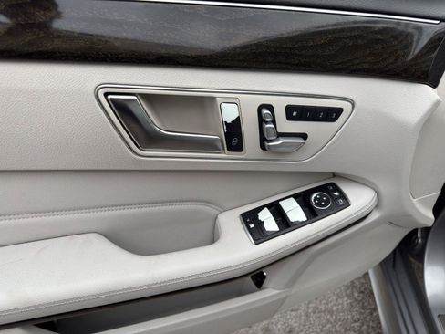 Used 2015 Mercedes-Benz E 350 Sedan w/ Premium 1 Package image 21