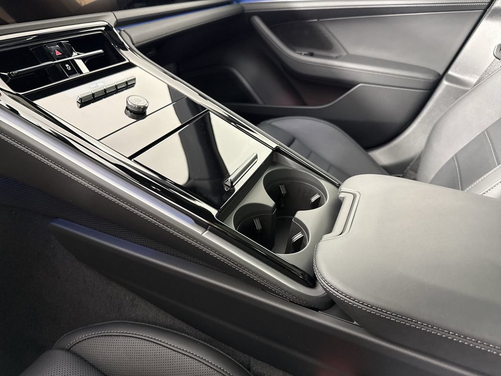 New 2026 Porsche Panamera RWD image 32