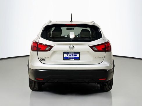 Used 2018 Nissan Rogue Sport SV image 7