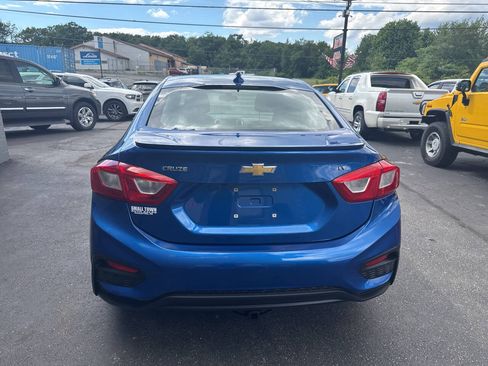 Used 2016 Chevrolet Cruze LT w/ Convenience Package FWD image 7
