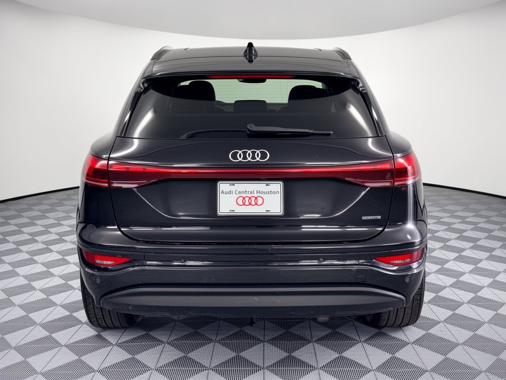 Used 2025 Audi Q6 e-tron Premium Plus w/ Premium Plus AWD/4WD image 11